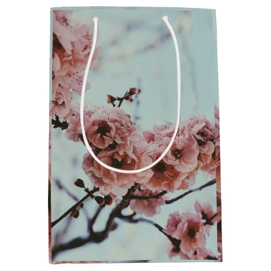 Zachte Roze Cherry Blossom Gift Box Medium Cadeauzakje (Voorkant)