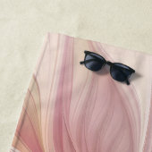 Zachte roze Floral Dream Abstracte fractale kunstb Strandlaken (In situ)