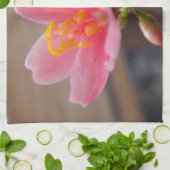 Zachte Roze Jatropha Bloem Theedoek (Gevouwen)