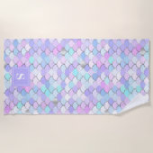 Zachte Roze Paarse Zeemeermin Schubben Monogram Ge Strandlaken (Voorkant)