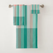 Zachte Roze Perzik Amber Yucca en Arbor Green Tran Bad Handdoek (Insitu)