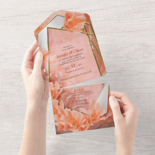 Zachte, rozeachtige oranje tint Peach Fuzz All In One Uitnodiging