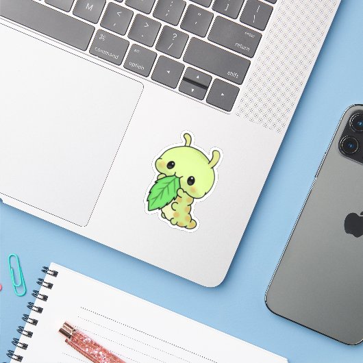 Zachte Rups Die Blad Eet Sticker (Laptop met iPhone)