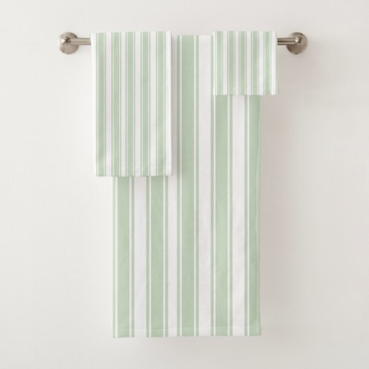 Zachte Sage Groene en Witte Ticking Streep Bad Handdoek (Insitu)