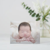 Zachte Script Baby Geboorte Aankondiging Briefkaar Briefkaart (Staand voorkant)