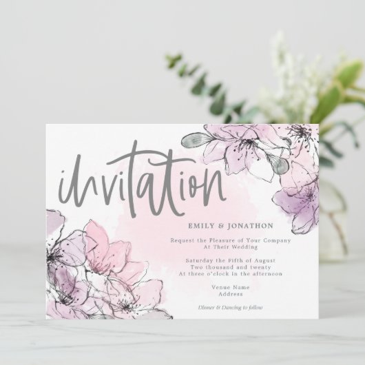 Zachte Waterverf Bloemen Lila Roze Script Wedding Kaart (Staand voorkant)
