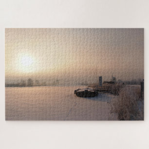 Zachte winterzonsopkomst in Nederland Legpuzzel