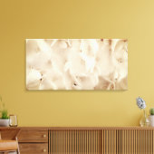 Zachte witte bloemen canvas afdruk (Insitu (Woonkamer))