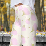 Zachte witte bloemen pastelbloemblaadjes patroon leggings<br><div class="desc">Soft and Sophisticated: Breng tijdloze elegantie aan uw garderobe met deze Floral Pastel Petals leggings! Met een zacht en kalmerend ontwerp zijn deze leggings ideaal voor het toevoegen van een verfijnde, vrouwelijke touch aan elke outfit. Moeiteloos chique en comfortabel, zullen ze uw stijl verheffen voor elke gelegenheid. Wacht niet –...</div>