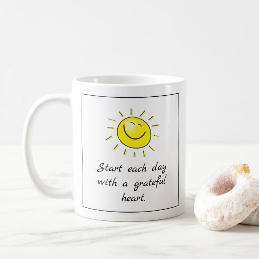 Zachte zonneschijn Grateful Heart Typografie Koffiemok (Met donut)