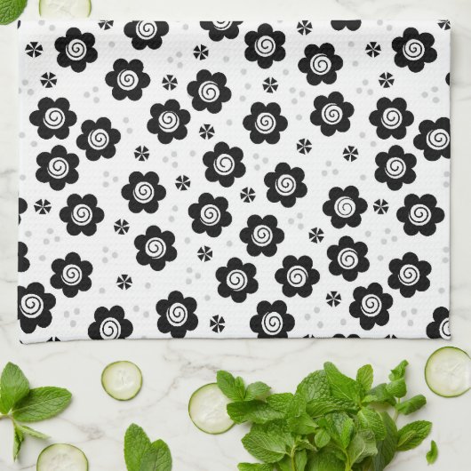 Zachte zwarte witte bloemen Handdoek (Gevouwen)