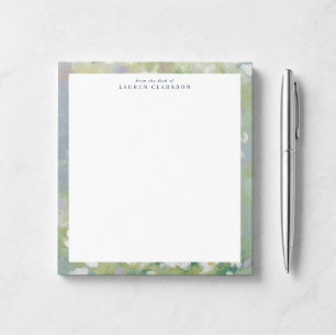 Zachtegroen bloemennotitieblok van mijn bureau notitieblok