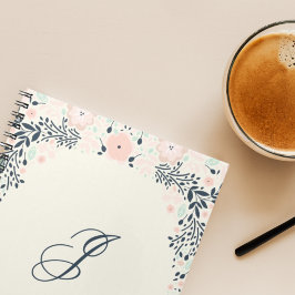 Zachtste Monogram | Bloemige Persoonlijke Maatwerk Notitieboek