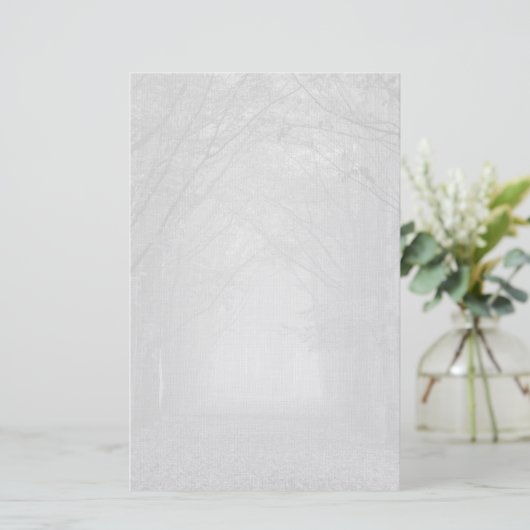 Zad-bospad in het mist-briefpapier briefpapier (Staand voorkant)