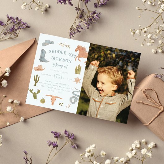 Zadelen Up Cowboy Verjaardag Party Foto Kaart