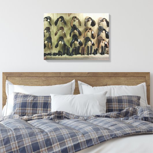 Zadels en Boots Canvas Afdruk (Insitu (Slaapkamer))