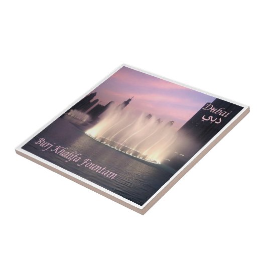 ZAE072 BURJ KHALIFA FONTEIN, TEGELTJE (Zijkant)