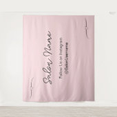 Zakelijk Bleek Roze Zwart Salon Selfie Station Wandkleed (Voorkant)