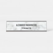 Zakelijk Elegant Faux Wit Marmer Naam Job Titel Bureau Naambordje (Voorkant)