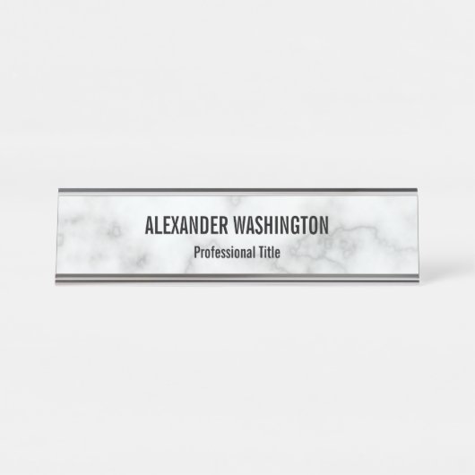 Zakelijk Elegant Faux Wit Marmer Naam Job Titel Bureau Naambordje (Voorkant)