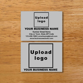 Zakelijk merk op grijze oproepkaart contactkaartje