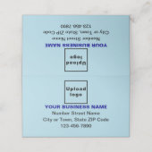 Zakelijk merk op klein lichtblauw gevouwen plaatskaartje (Buitenkant ongevouwen)