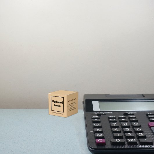 Zakelijk merk op kleine lichtbruine kleurenvak bedankdoosjes