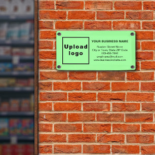 Zakelijk merk op kleine lichte groene banner