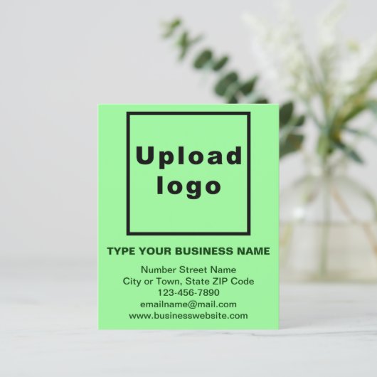 Zakelijk merk op licht groen papier blad (Staand voorkant)