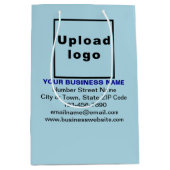 Zakelijk merk op lichtblauw middelgrote geschenkza medium cadeauzakje (Voorkant)