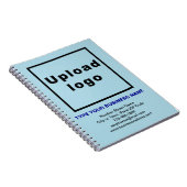 Zakelijk merk op lichtblauw notitieboek (Rechterzijde)