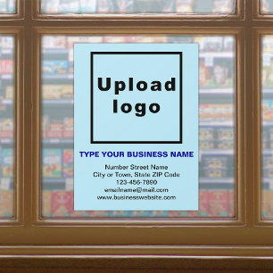 Zakelijk merk op lichtblauw venster vastklampen raamsticker