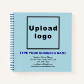 Zakelijk merk op lichtblauw vierkant notitieboek (Voorkant)