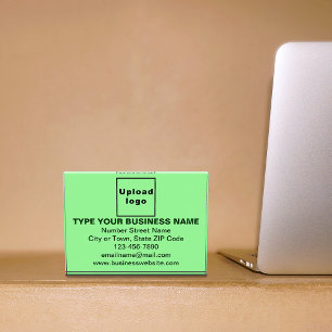 Zakelijk merk op lichtgroene rechthoek fotoblokken