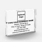 Zakelijk merk op wit rechthoekig fotoblok (Links)