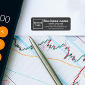 Zakelijk merk op zwart retouradres etiket