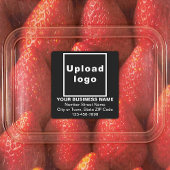 Zakelijk merk op zwarte vierkante plaklabels labels