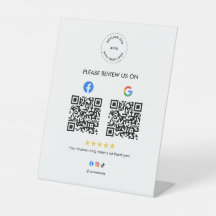 Zakelijk sociaal reviewvoetstukbord met QR-code