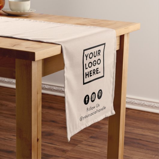 Zakelijke Logo Social Media Soft Pink Evenement Di Medium Tafelloper (Voorbeeld)