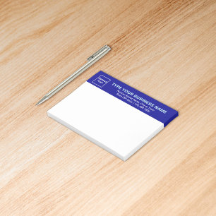 Zakelijke merknaam op blauwe kop van rechthoek post-it® notes