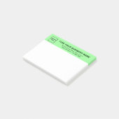 Zakelijke merknaam op lichtgroene kop van rechthoe post-it® notes (Schuin)