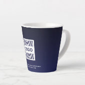 Zakelijke onderneming met minimale Logo Latte Mok (Rechterhoek)