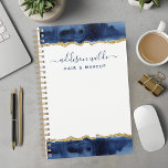 Zakelijke planning voor Navy Blue en Gold Waterver Planner<br><div class="desc">Verbeter uw professionele stijl met deze marineblauwe en gouden waterverf business planner. Deze planner is ontworpen voor vrouwen die elegantie en functionaliteit waarderen en combineert een geavanceerd ontwerp van de waterverf met een praktische organisatie. Het luxe marine- en gouden kunstwerk voegt een verfijnde touch toe aan uw dagelijkse planning. Ideaal...</div>