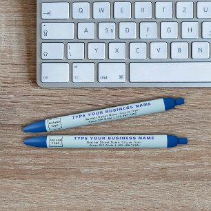 Zakenmerk op lichtblauw vat van de pen