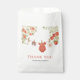 Zakje met cadeautje voor babyfeest 'Appel van onze
