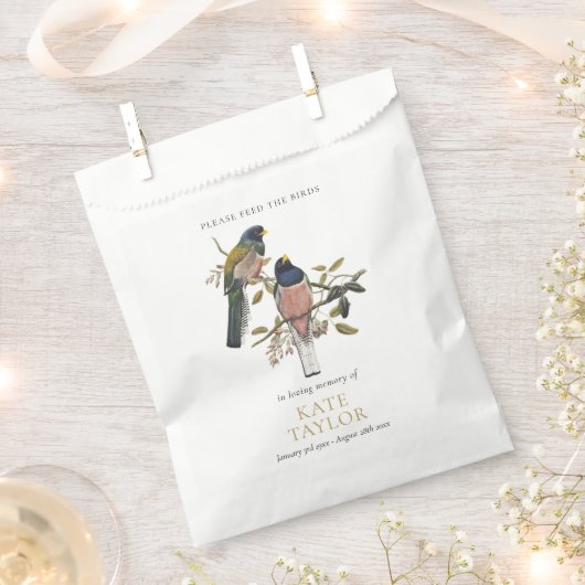 Zakje met vogelzaad als aandenken aan uitvaart (Geknipt)