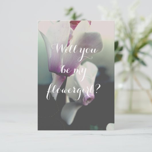 Zal je mijn bloemmeisje briefkaart zijn? (Staand voorkant)