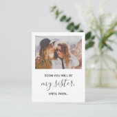 Zal je mijn Bridesmaid Funny foto zijn? Uitnodiging Briefkaart (Staand voorkant)