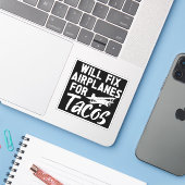 zal vliegtuigen voor taco's repareren sticker (Laptop met iPhone)