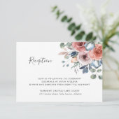 Zalig Bloemen Stoffig Blauw Bruiloft Receptie Informatiekaartje (Staand voorkant)